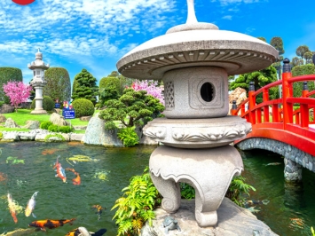 Kinh nghiệm cách tham quan Hồ cá Koi RinRin Park Hóc Môn, Công viên Đá Nhật Bản
